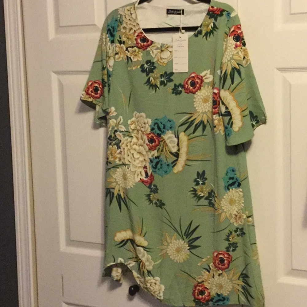 Jade & Juliet small floral dress